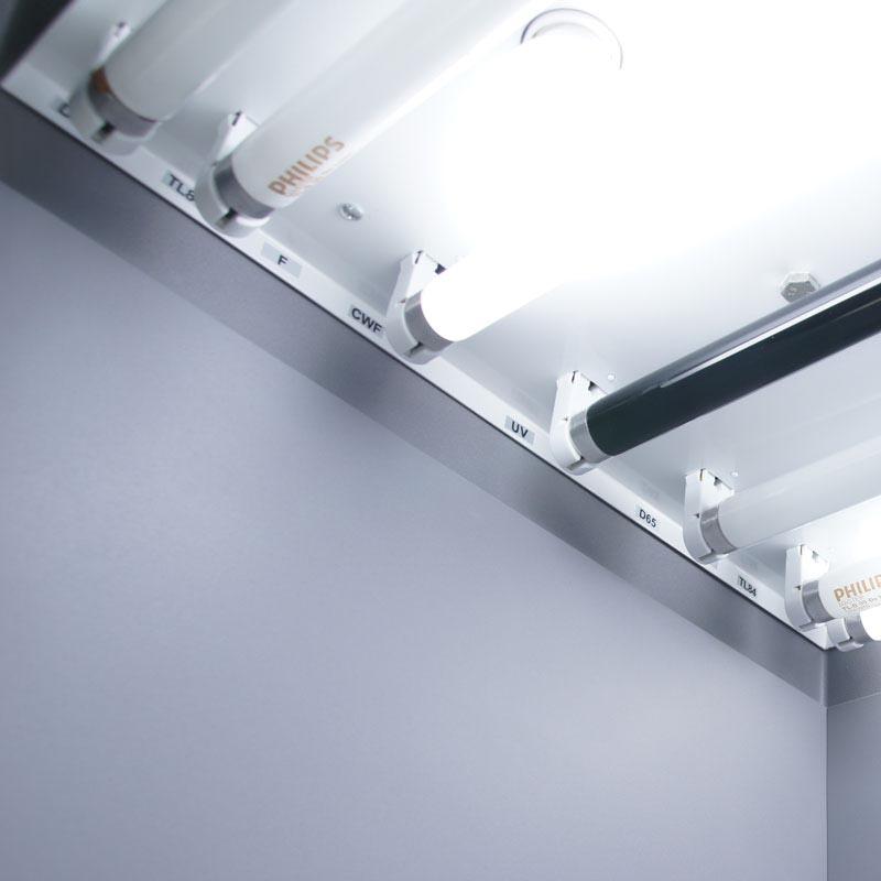 TQC sheen VF1200 Illuminant light box Figure 2