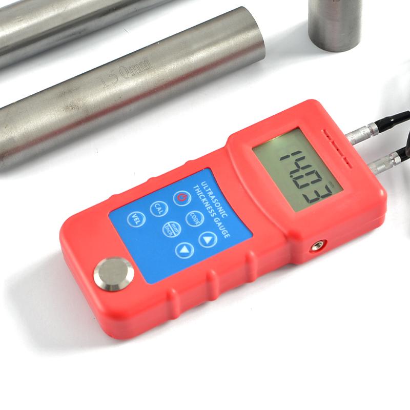 青岛拓科 UM6800 超声波测厚仪 Figure 1