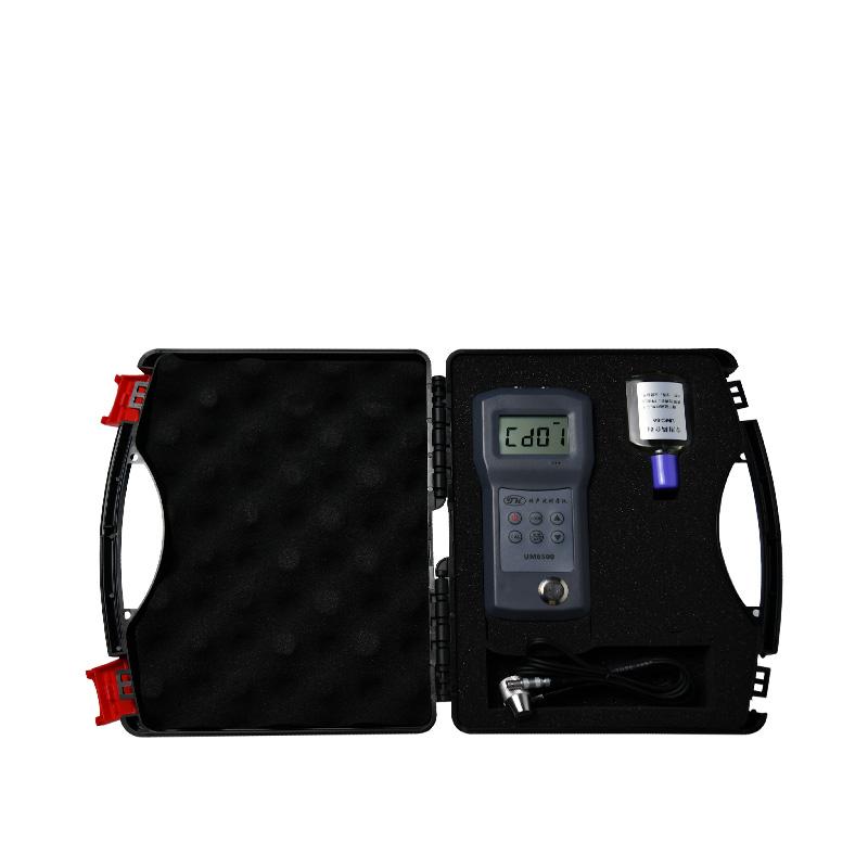 青岛拓科 UM6500 超声波测厚仪 Figure 1