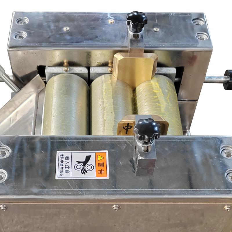 MuXuan S65-2 Three-roll grinder Figure 4