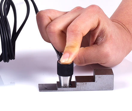 里博 leeb322（塑料外壳） 超声波测厚仪 Figure 4